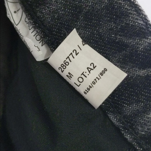 Zara Distressed Raw Hem Denim Mini Skirt with Double Front Zip Detail - Picture 6 of 9